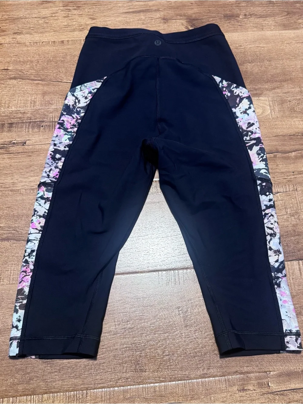 Lululemon High Rise Paddle Crop Size 8 - Picture 2 of 6